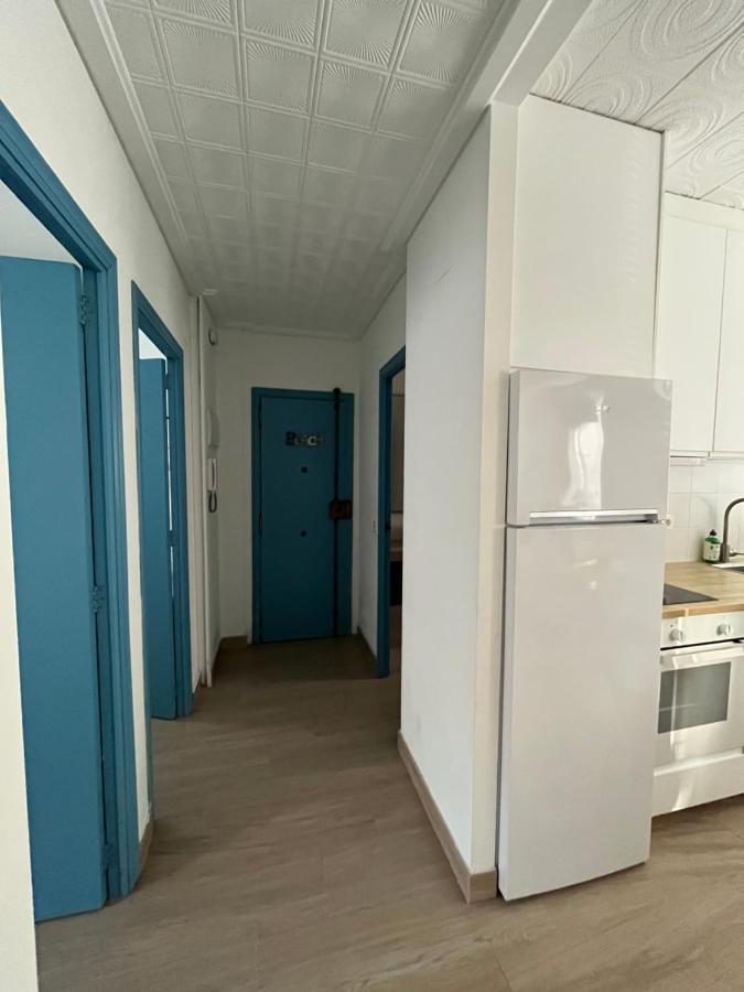 Modernized 3-Bedroom Flat 500M To The Beach Валенсия Экстерьер фото